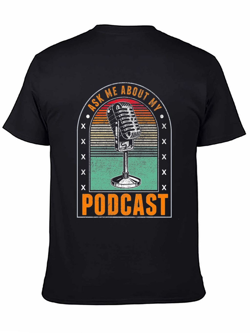 Camiseta Negra con Diseño de Micrófono Podcast
