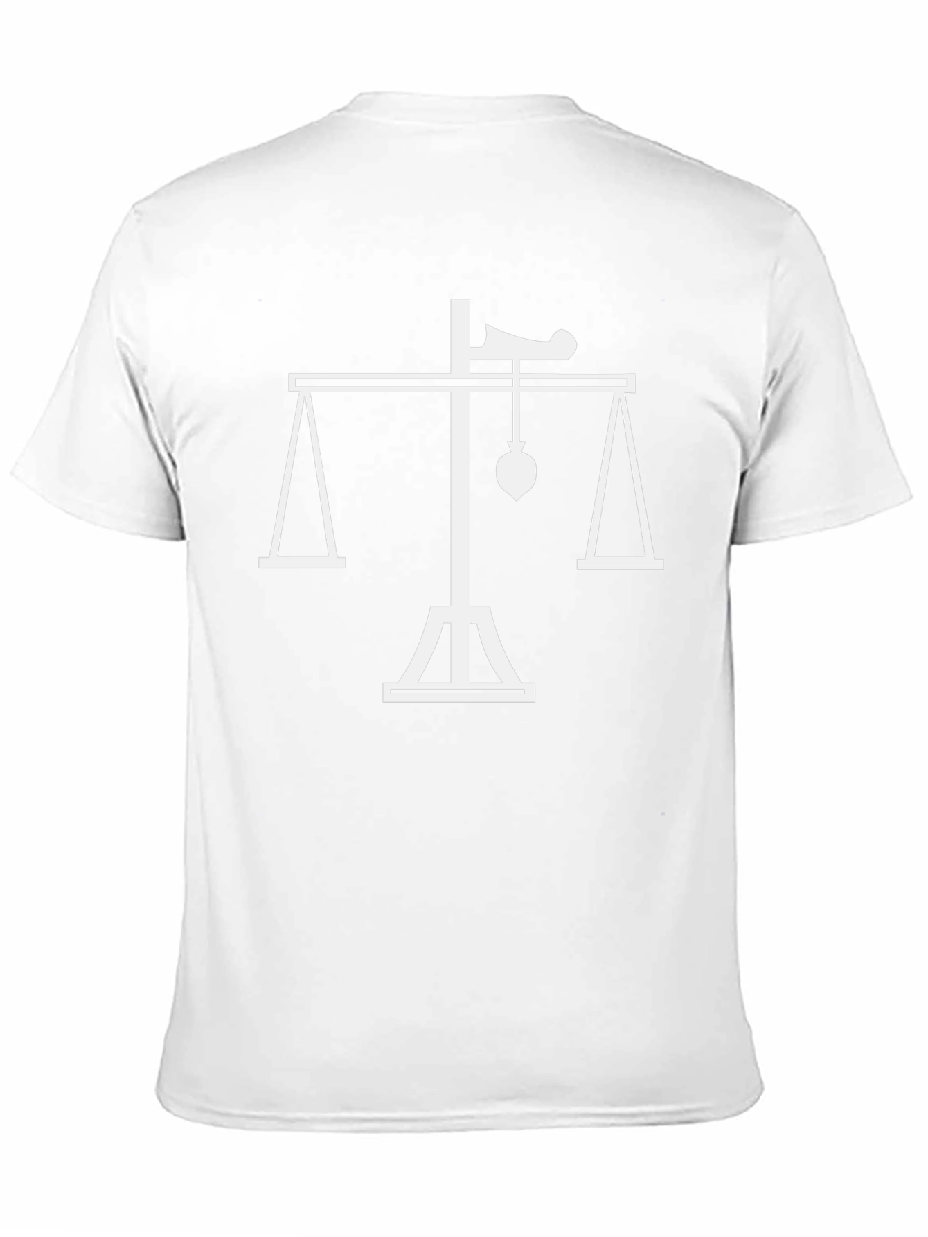 Camiseta Negra con Diseño de Balanza de la Justicia