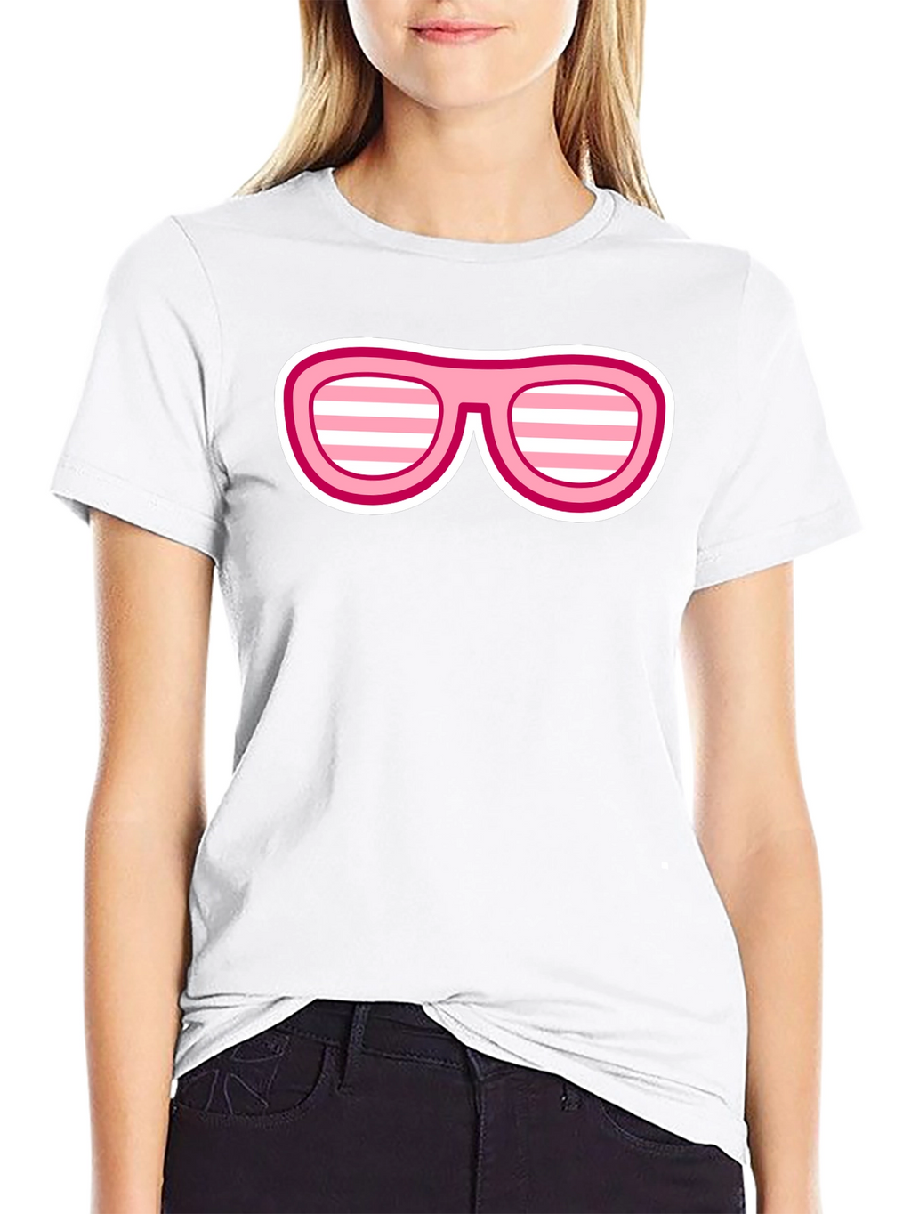 Camiseta Negra con Diseño de Gafas Rosadas