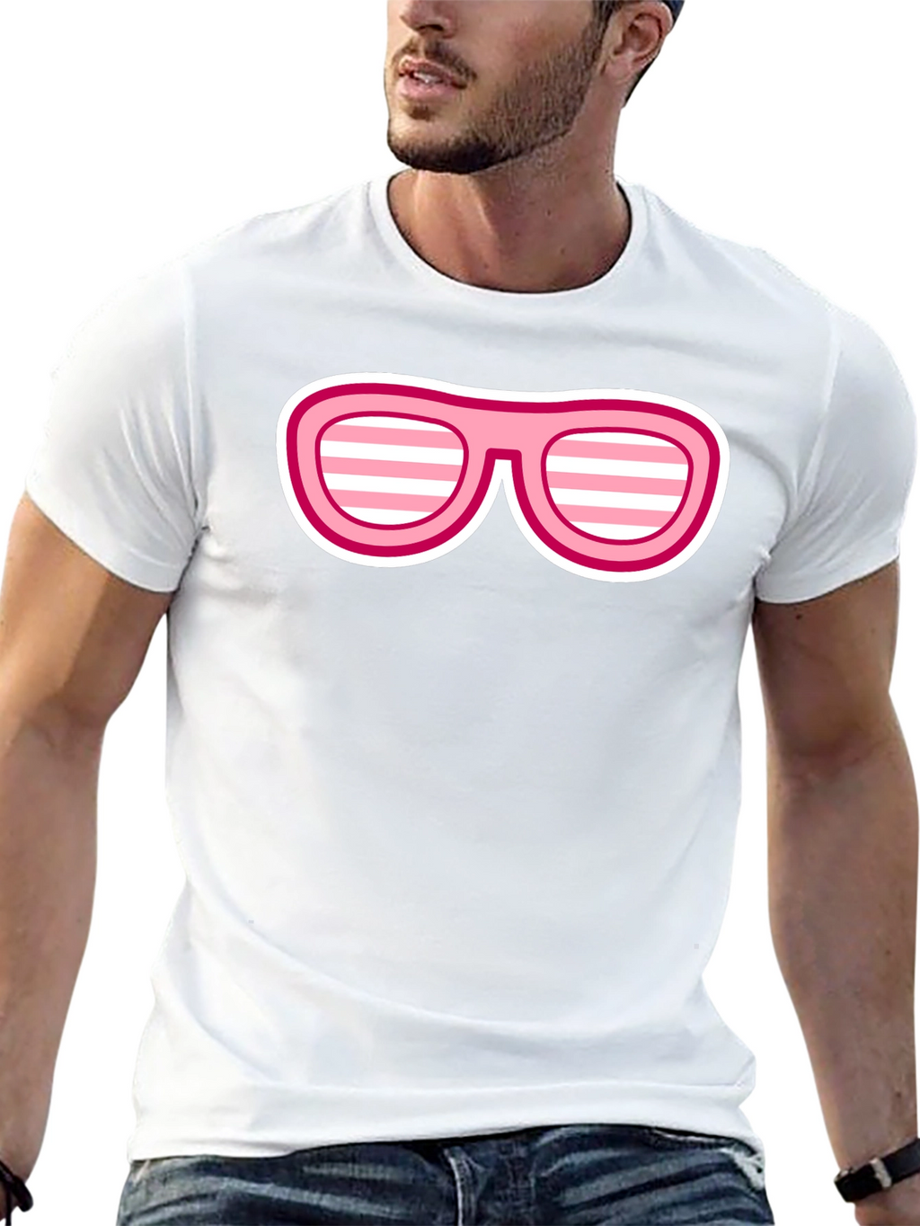 Camiseta Negra con Diseño de Gafas Rosadas