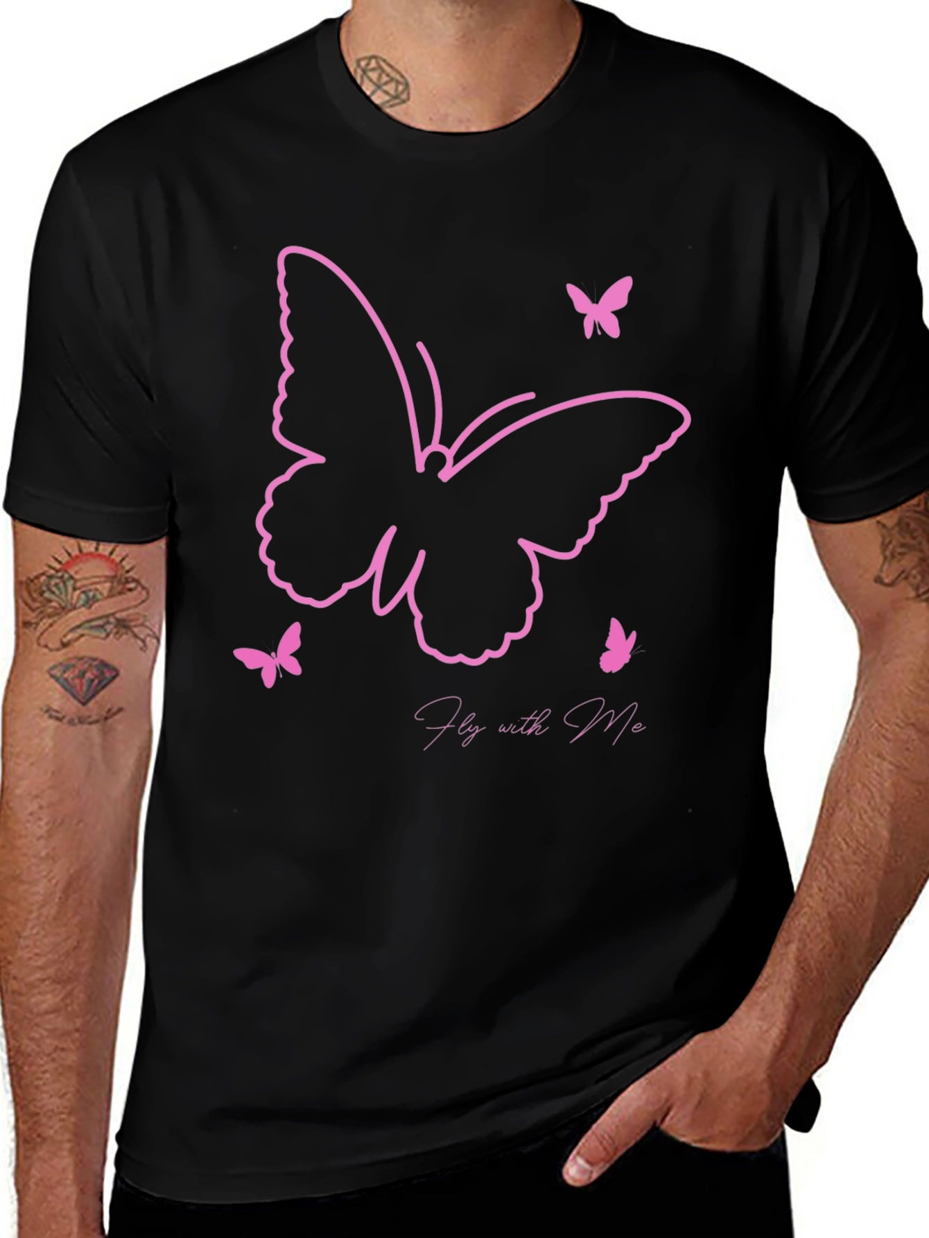 Camiseta Negra con Diseño de Mariposas Rosadas
