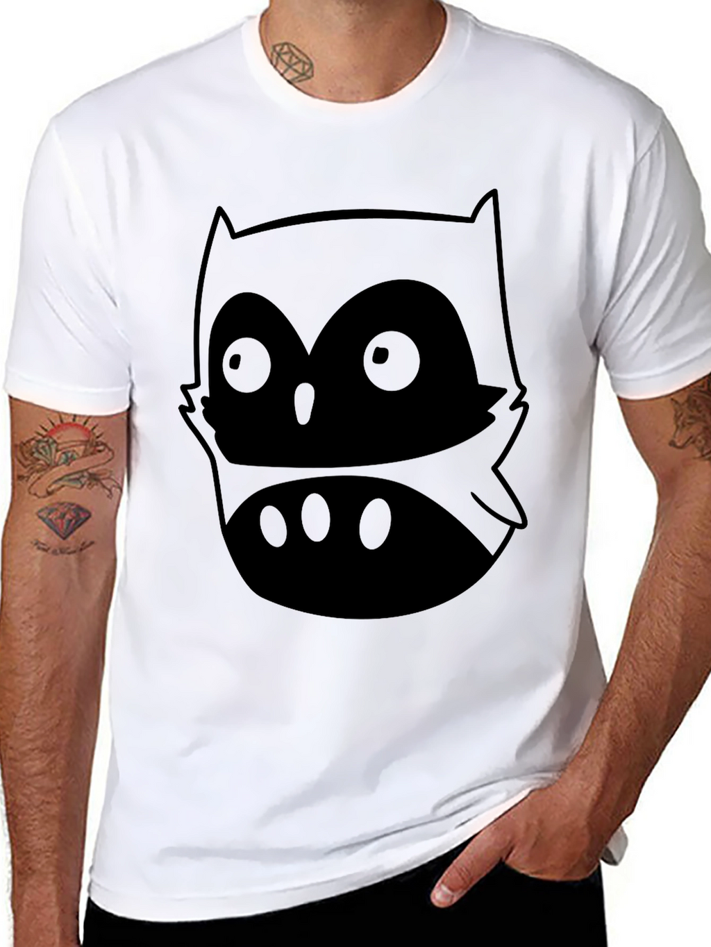 Camiseta Negra con Diseño de Búho