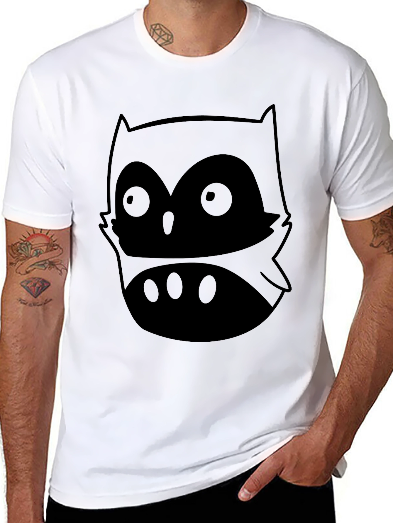 Camiseta Negra con Diseño de Búho