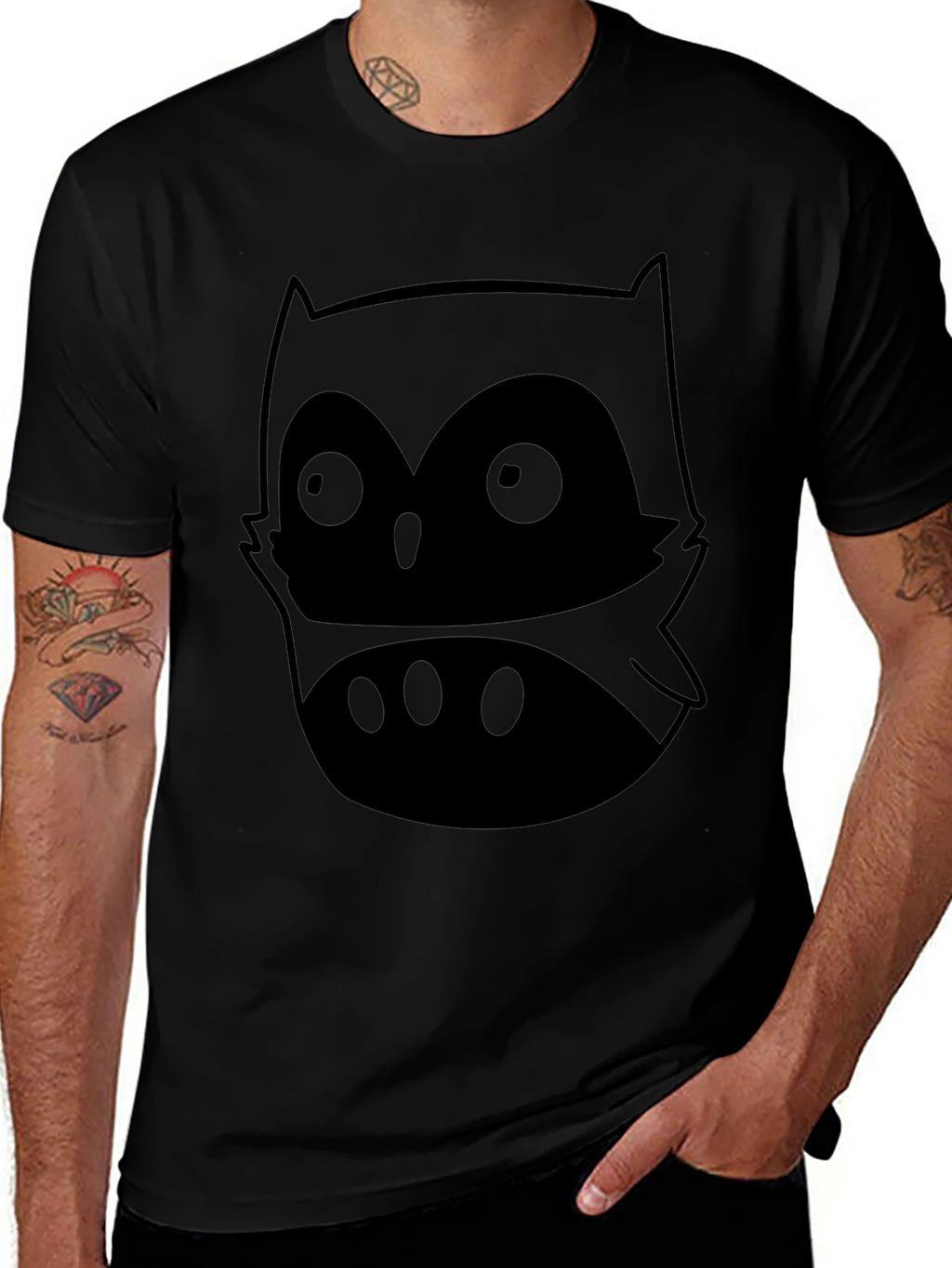 Camiseta Negra con Diseño de Búho