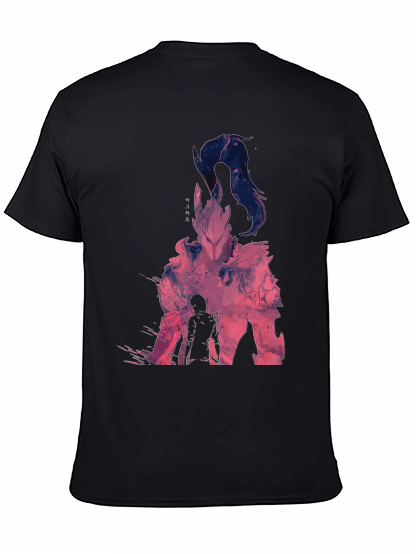 Camiseta Negra con Diseño Abstracto Anime