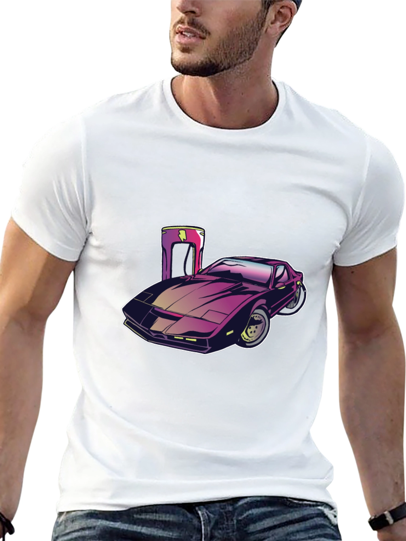 Camiseta Negra con Diseño de Coche Futurista