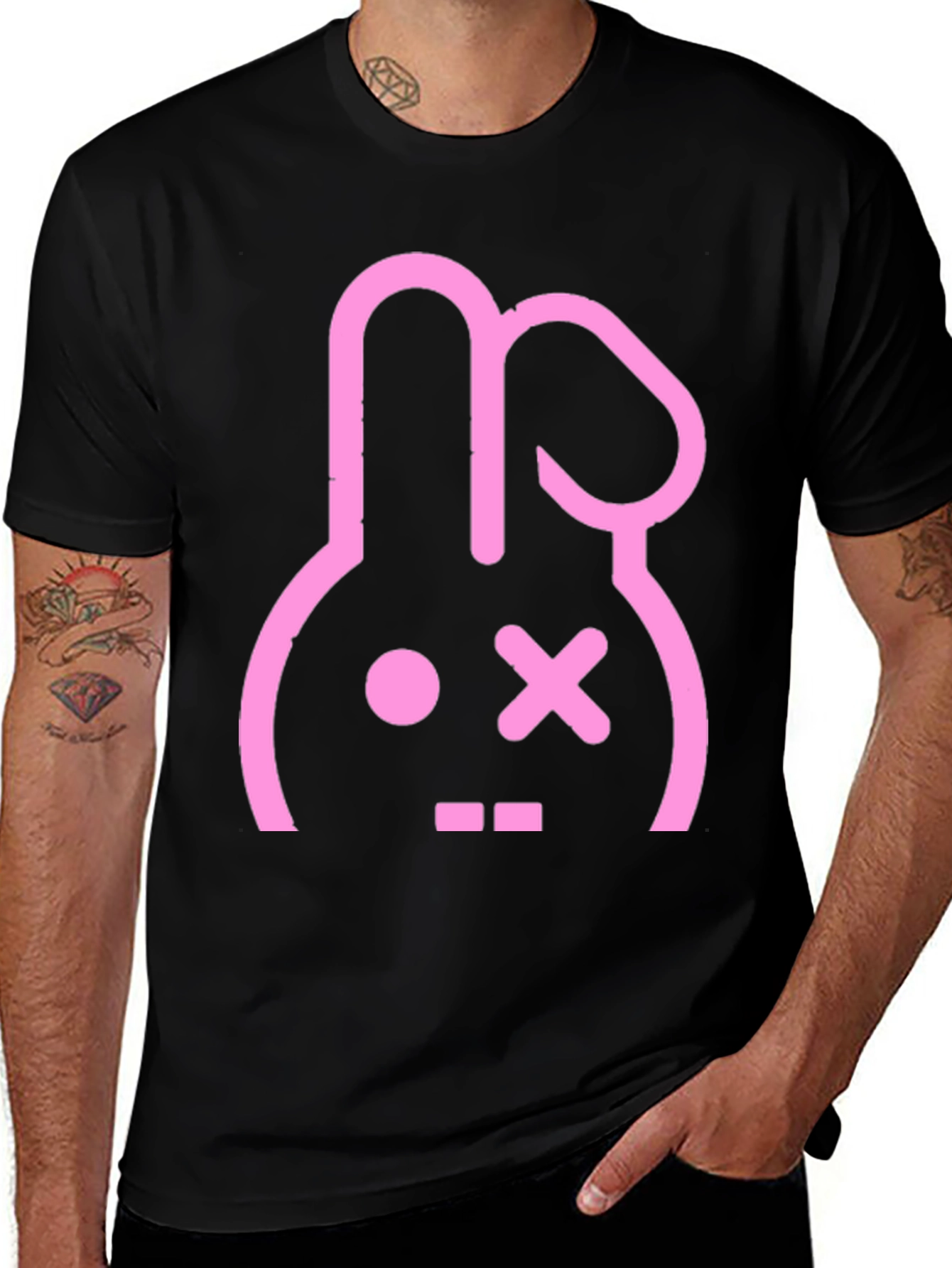 Camiseta Negra con Diseño Conejo Punk Rosa