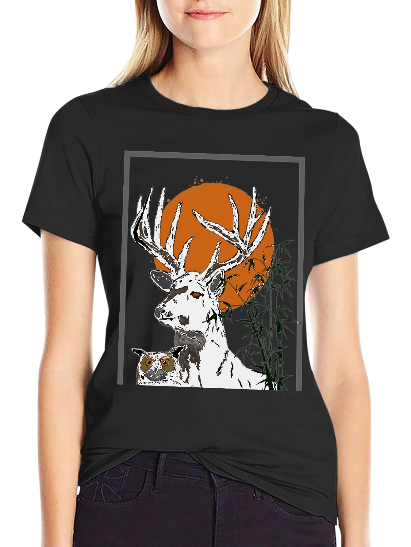 Camiseta Negra con Diseño de Ciervo y Búho