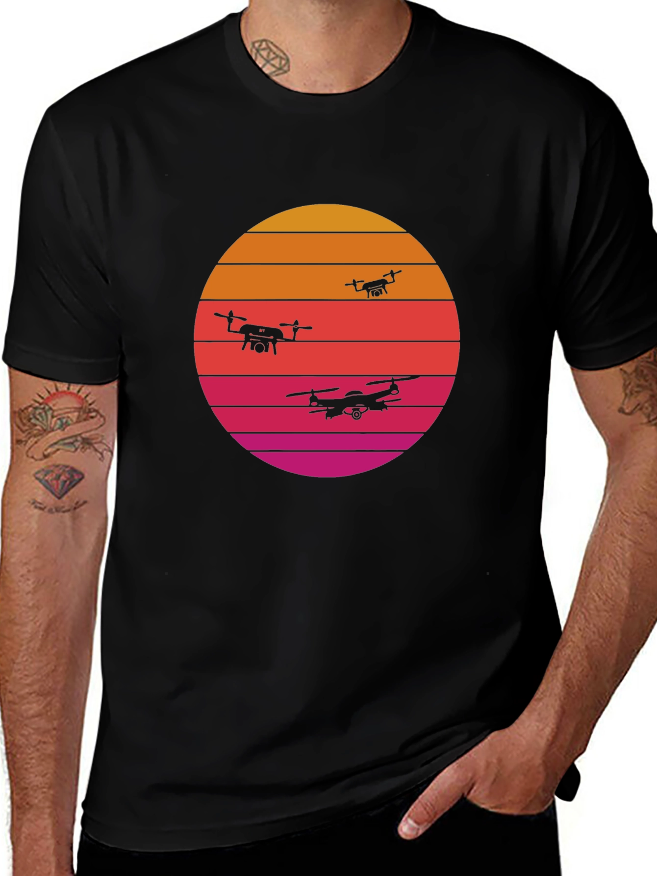 Camiseta con Diseño de Drones y Atardecer Retro