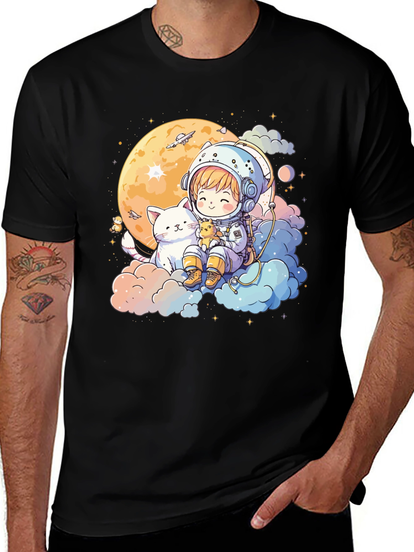 Camiseta Negra con Diseño de Astronauta y Gato