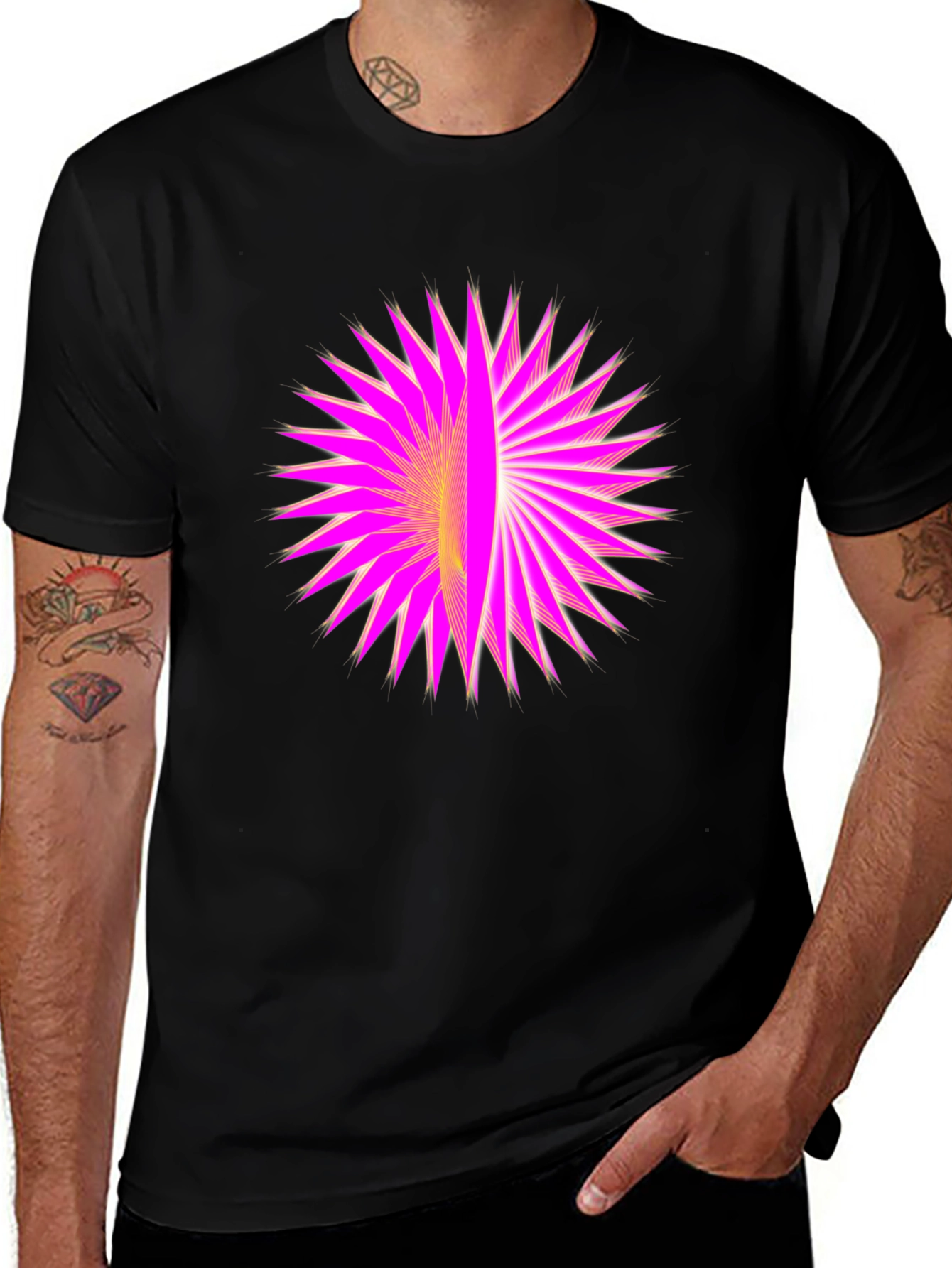 Camiseta Negra con Diseño Abstracto Rosa y Amarillo