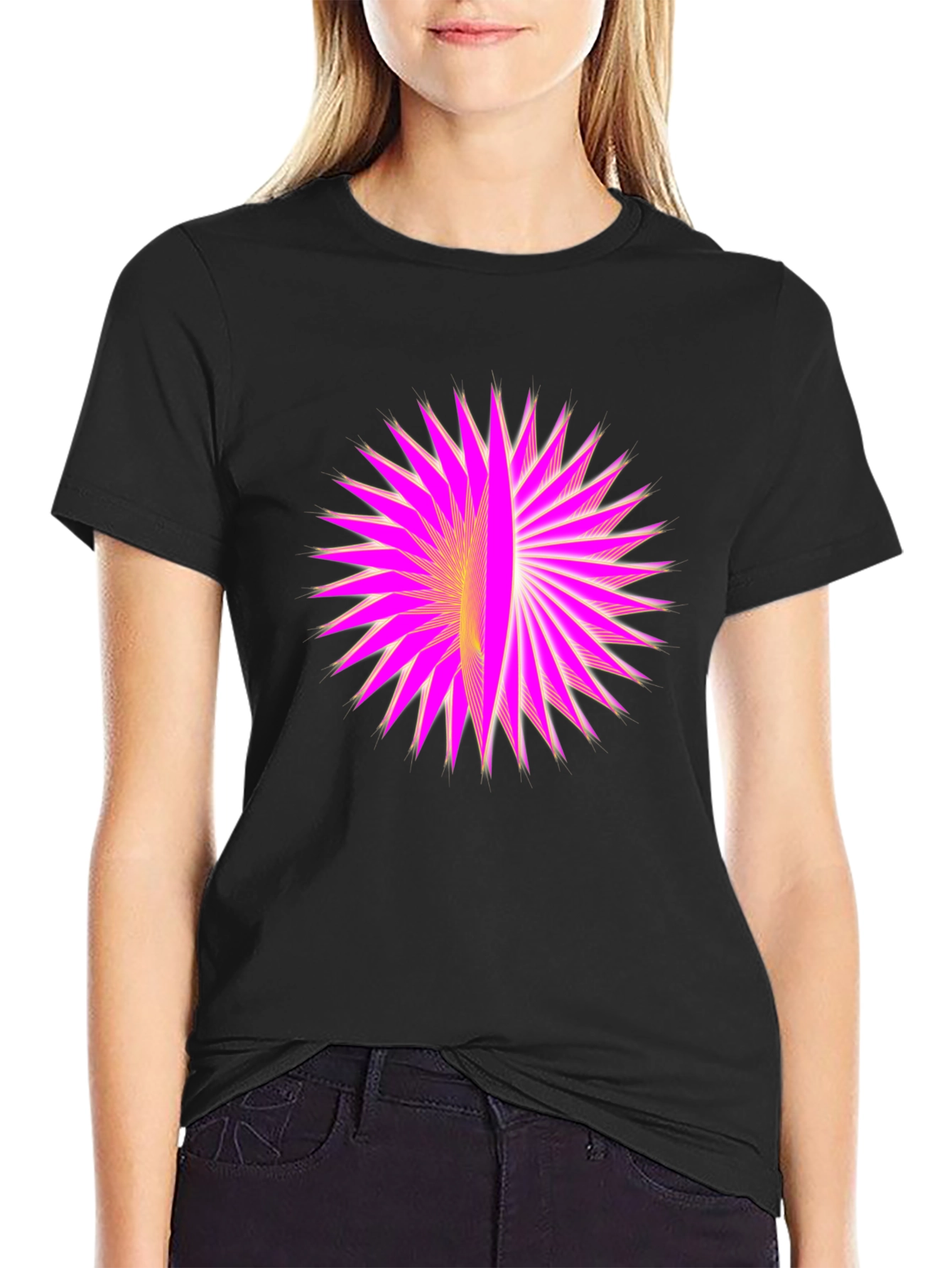 Camiseta Negra con Diseño Abstracto Rosa y Amarillo