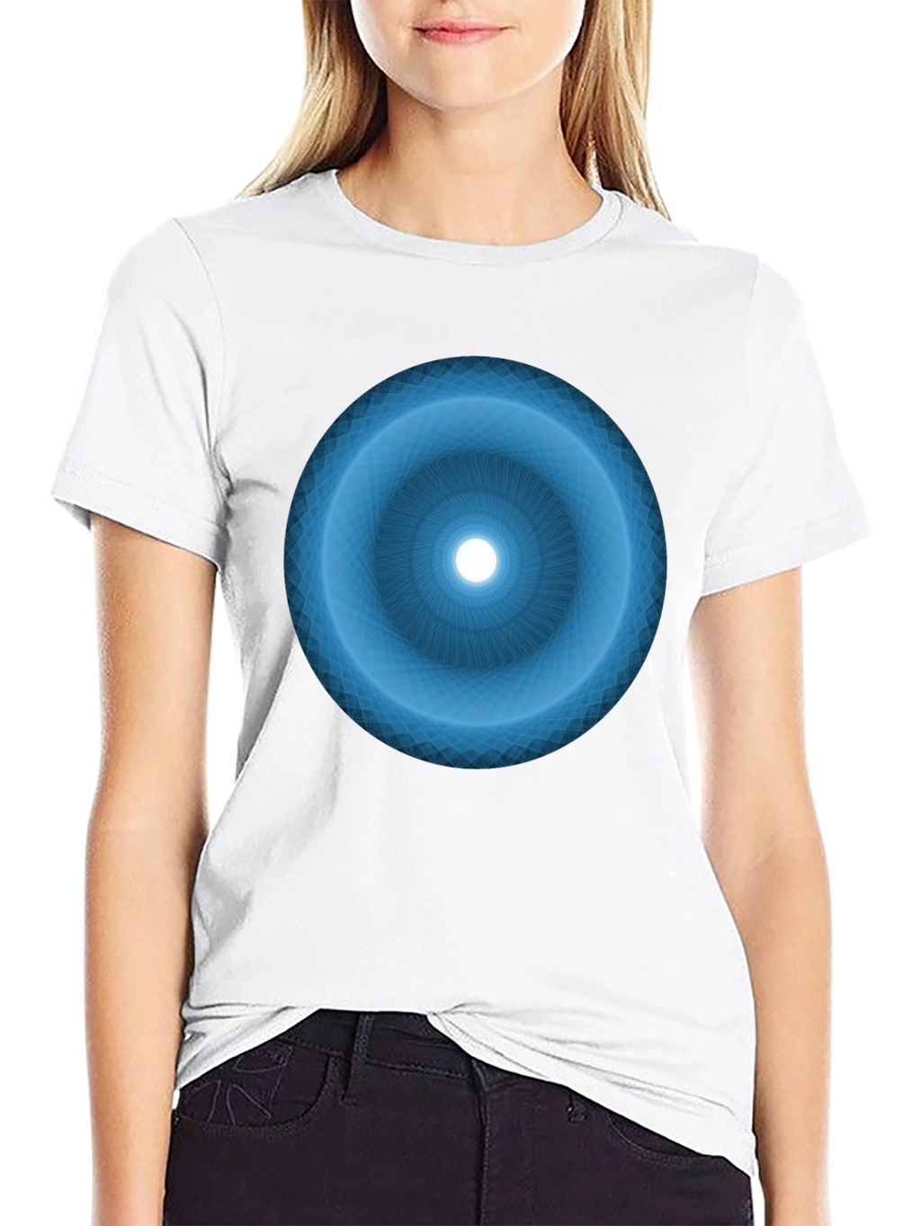 Camiseta Negra con Diseño Circular Azul Abstracto