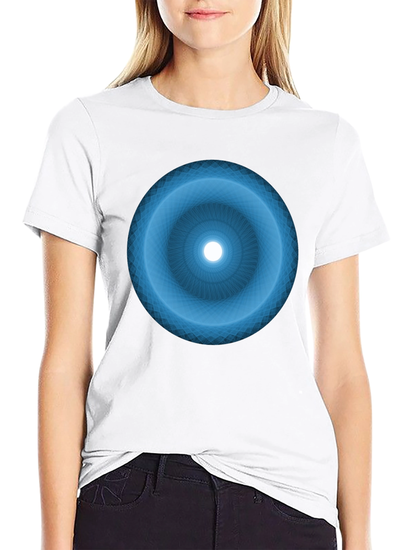 Camiseta Negra con Diseño Circular Azul Abstracto