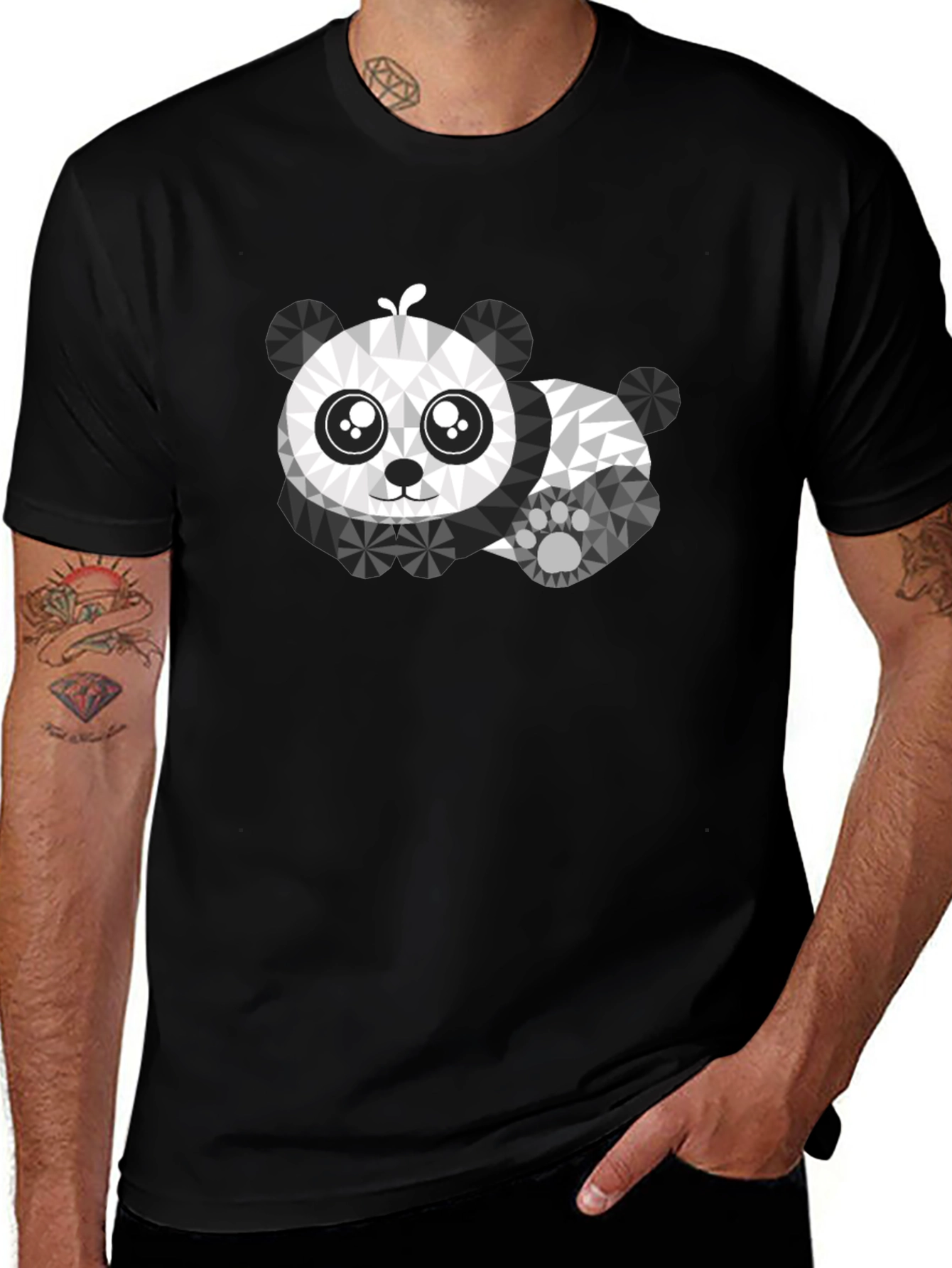 Camiseta Negra con Diseño de Panda Geométrico