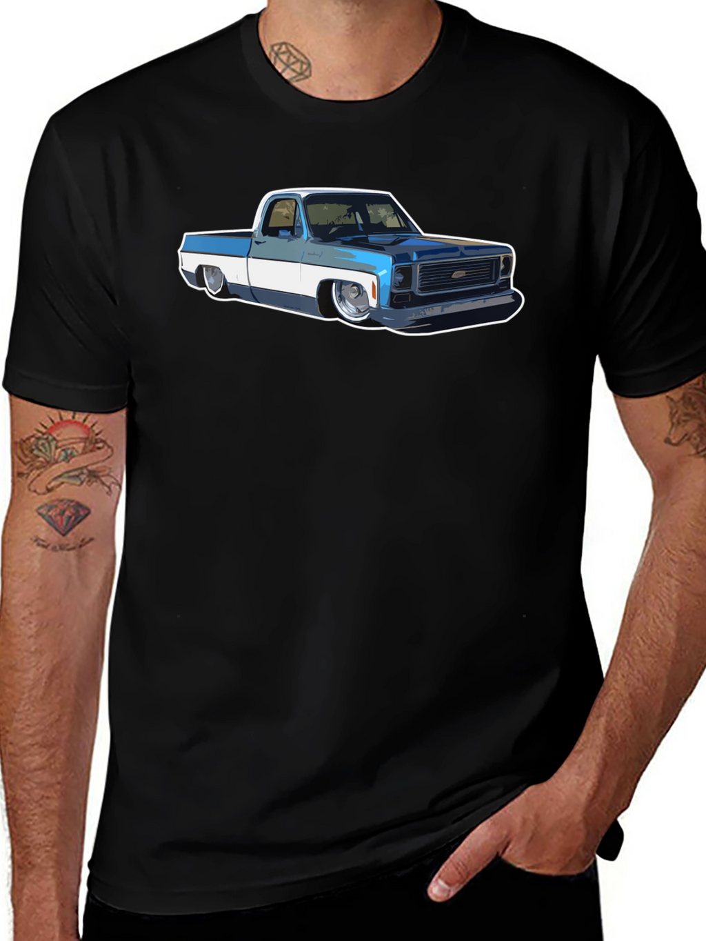 Camiseta Negra con Diseño de Camioneta Clásica