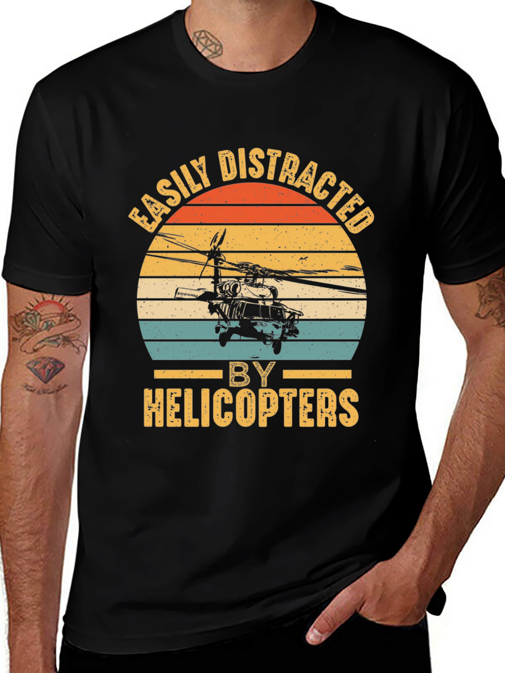 Camiseta Negra con Diseño de Helicóptero Retro
