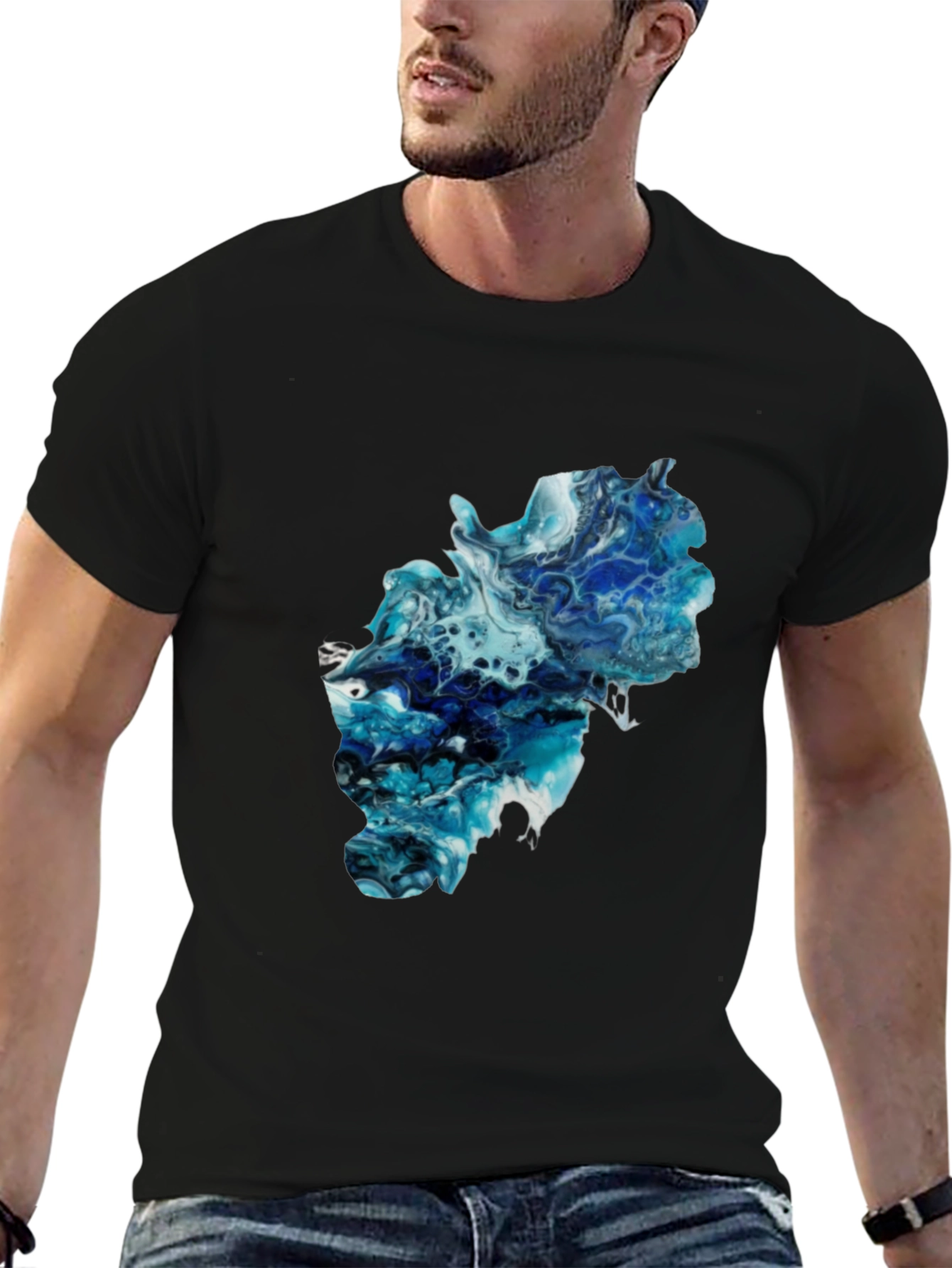 Camiseta Negra con Diseño Abstracto Azul