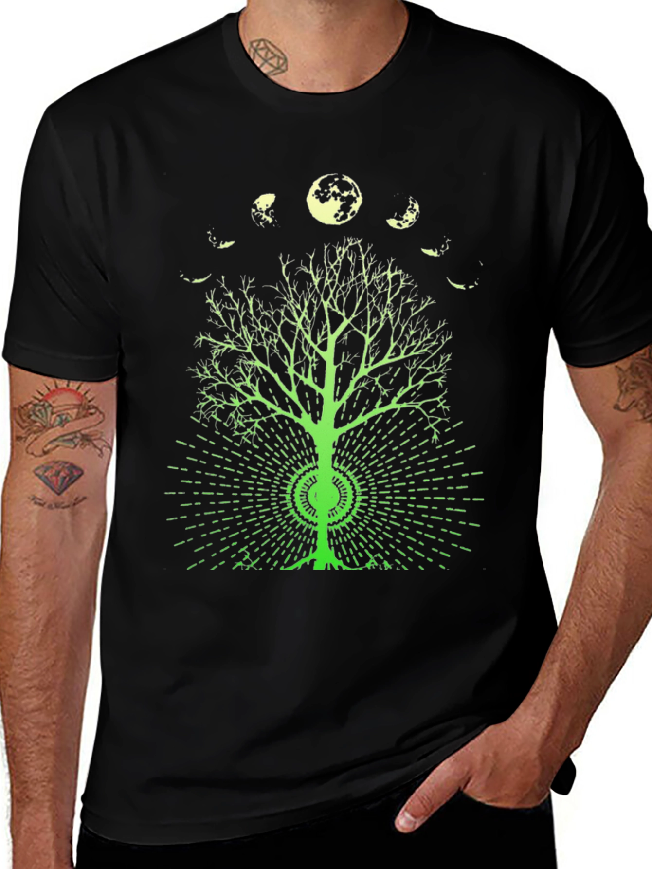 Camiseta Negra Árbol Lunar