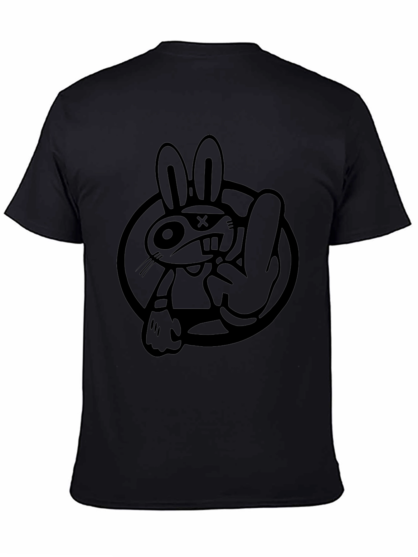 Camiseta Negra con Diseño de Conejo Rebelde